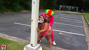 Gibby The Clown Och Jaidyn Venus Har En Vild Upplevelse I Denna Hardcore Video