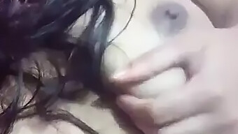 Adolescente Desi Con Grandes Pezones Hace Una Paja