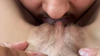 Girlfriend'S Pussy Eaten Out In Hd