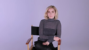 Pengalaman Sesi Masturbasi Yang Paling Hebat Dengan Kiernan Shipka