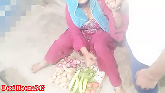 18-Year-Old Indian Bhabhi Sells Vegetables In A Hardcore Video