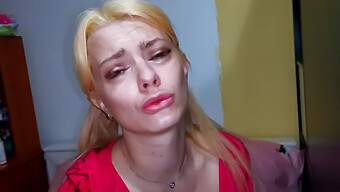 Sora Vitregă Rusă Face O Muie Brutală Și Se Joacă Cu Mine