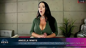 Lena Paul Og Angela White I En Varm Massagescene