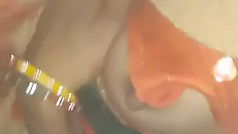 Douche Avec Une Bhabhi Infidèle