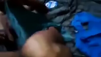 Video Buatan Sendiri Seorang Gadis Desi Dan Teman Lelakinya Meneroka Tubuh Masing-Masing