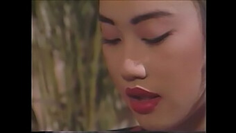 Vintage Aziatische Schoonheid: Mimi Miyagi In Klassieke Porno