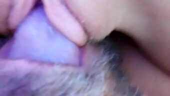 Mature Blonde Se Prend Une Grosse Bite Dans La Chatte