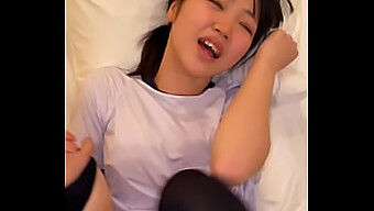 Blowjob And Cumshot In 18+ Teen Asian Video